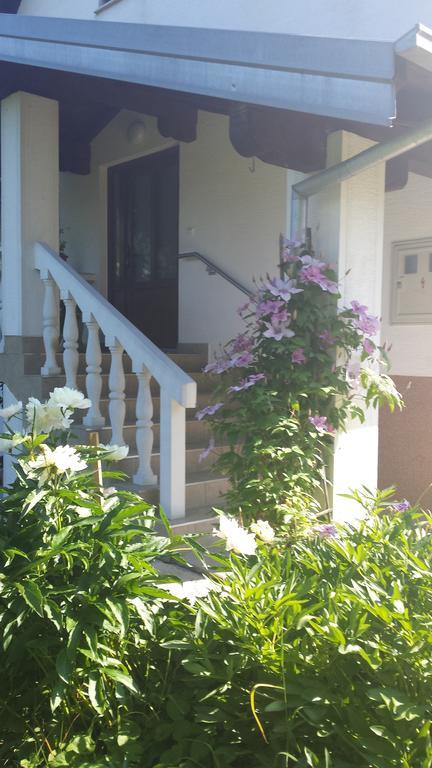 House Tudic Apartment Dreznik Grad Phòng bức ảnh